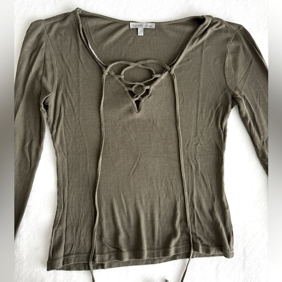 Charlot Russe Tee - Picture 5 of 5